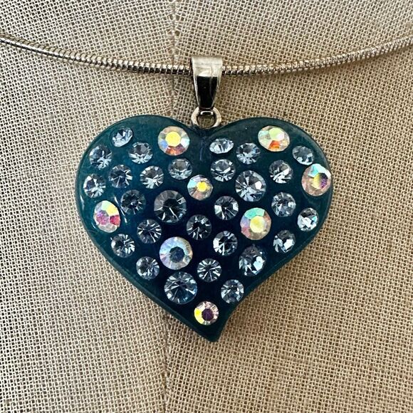 Blue Heart Pendant Choker with Rhinestones 💙 - Picture 2 of 7